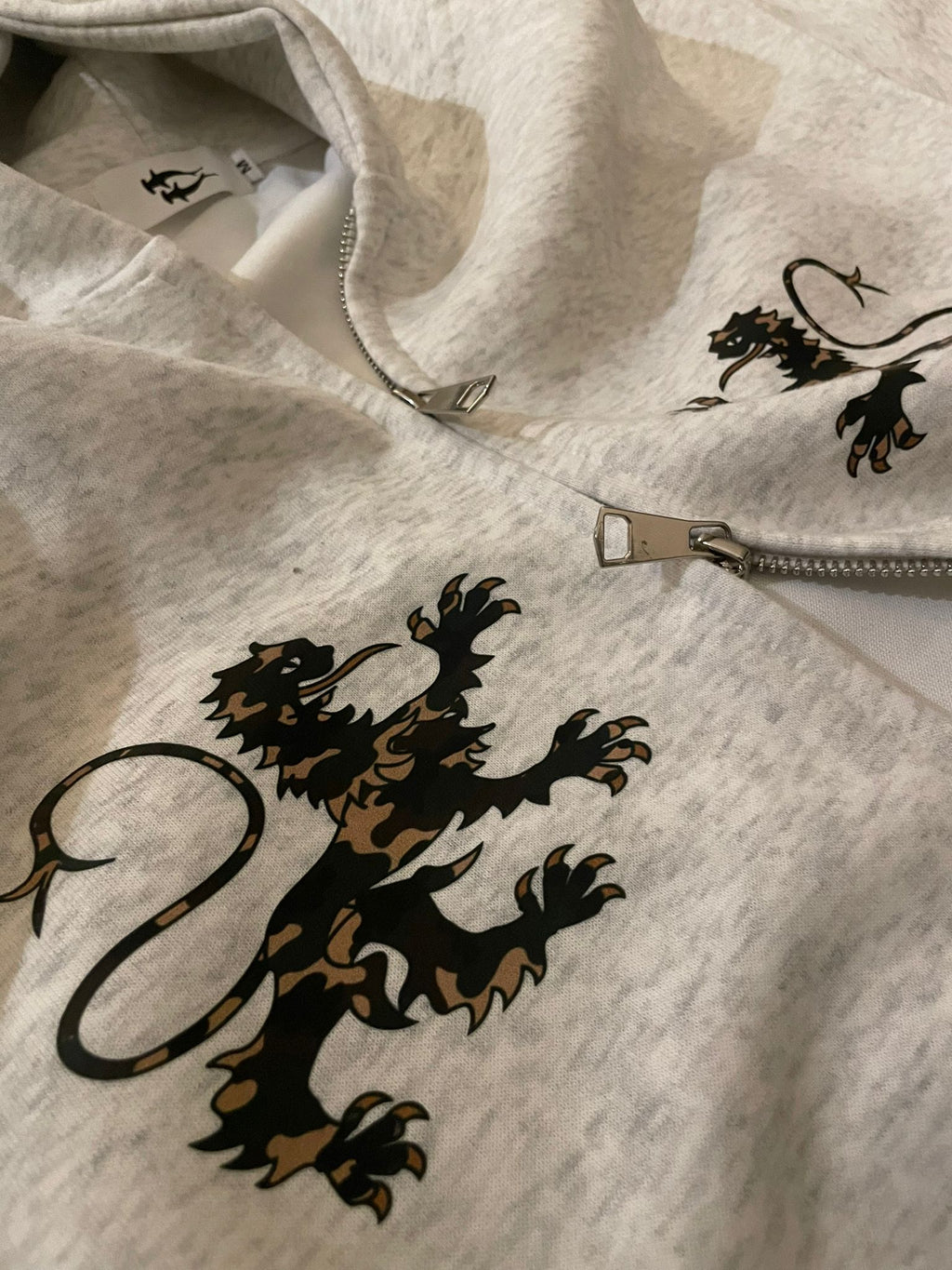 Zip "Lion" hoodie